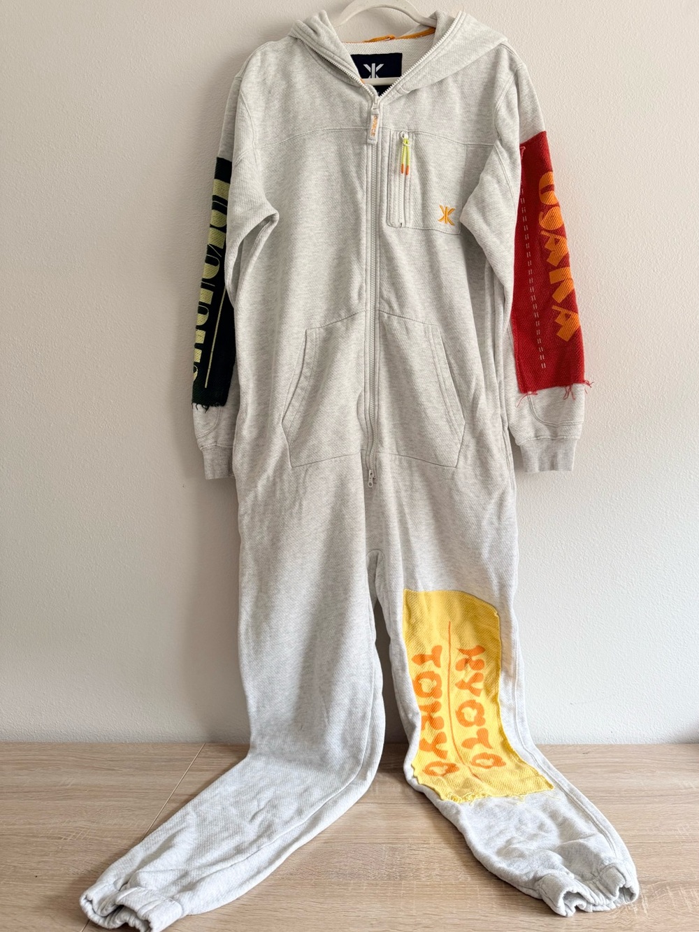 Onepiece The Norwegian Jumpsuit Sz M hooded Japan print